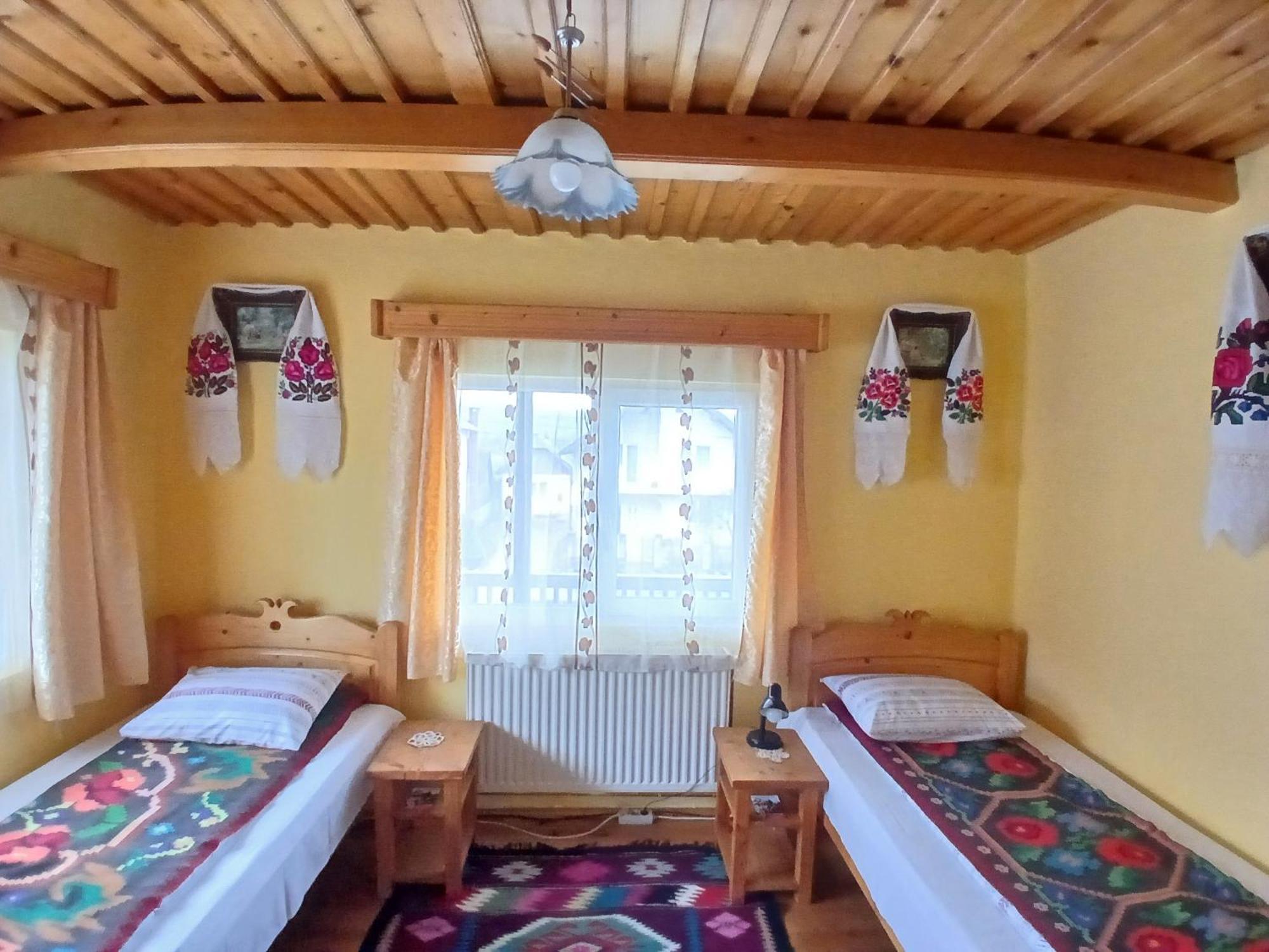 Hotel Casa Muntean Vadu Izei Exteriér fotografie